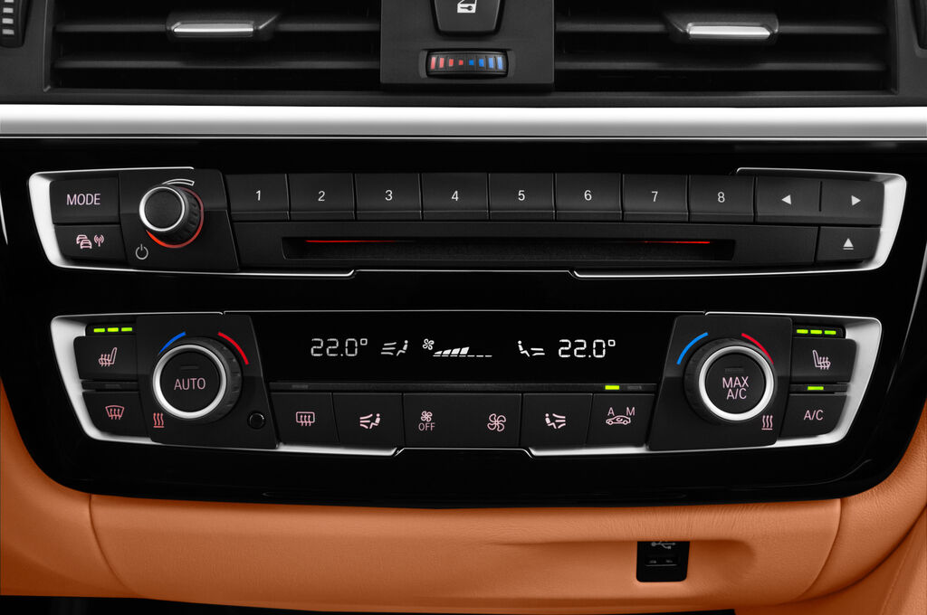 BMW M4 (Baujahr 2018) - 2 Türen Temperatur und Klimaanlage