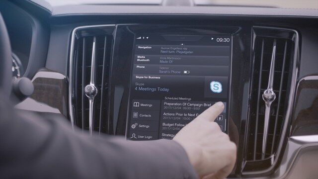 Volvo erweitert Software-Umfang - Telko am Steuer