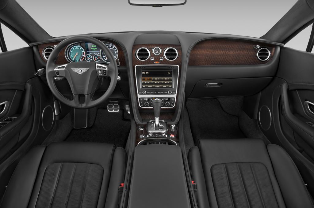 Bentley Continental GTC (Baujahr 2015) V8 4Wd At 2 Türen Cockpit und Innenraum