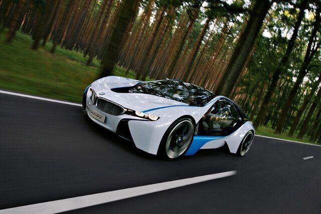 Rasen ohne Reue - BMW baut Spitzensportler mit Plug-In-Hybrid