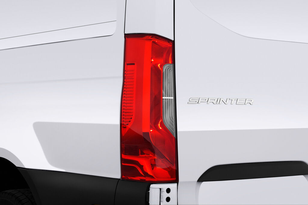 Mercedes Sprinter (Baujahr 2019) - 2 Türen Rücklicht
