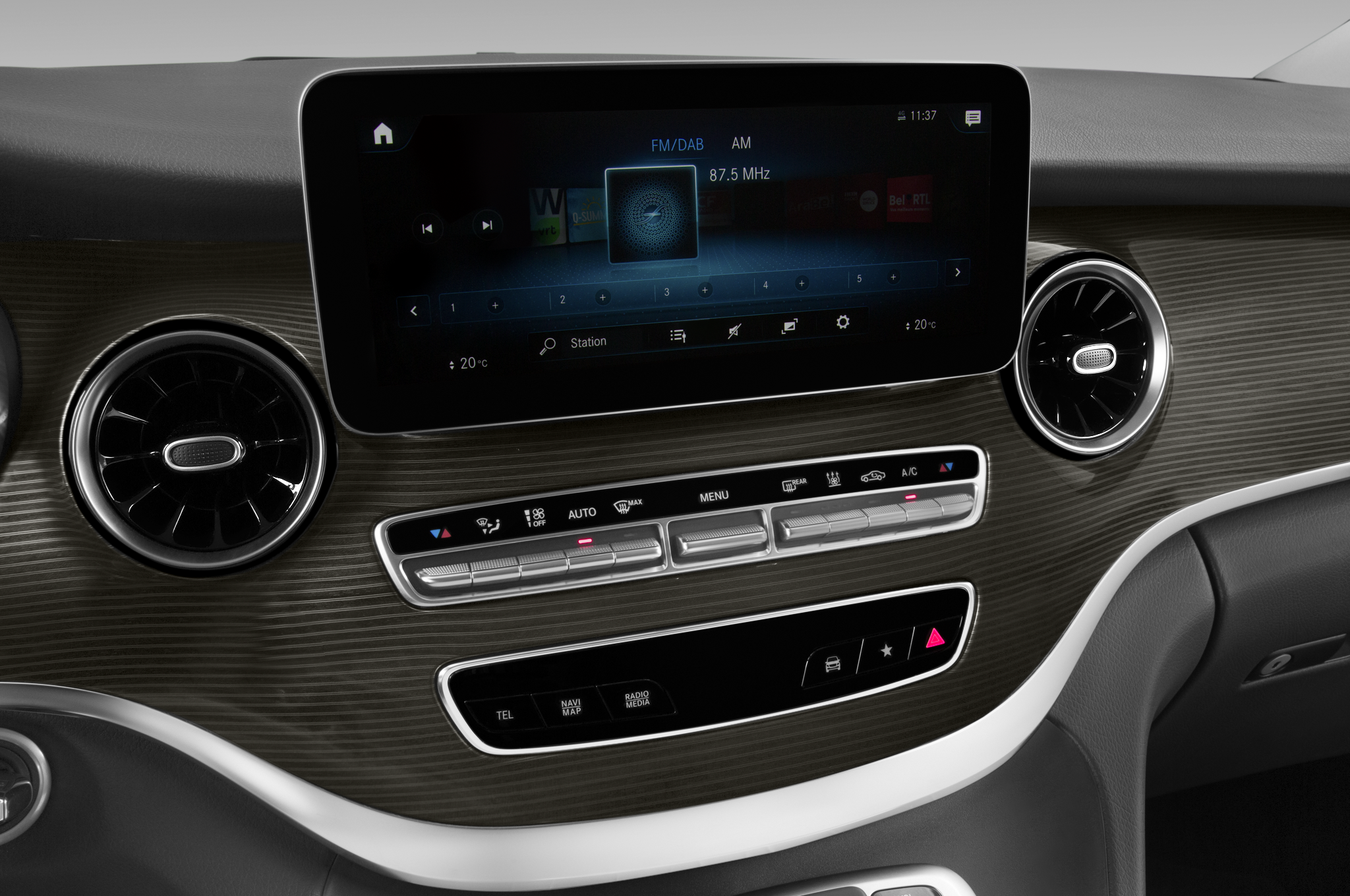 Mercedes EQV (Baujahr 2021) 300 Lang 5 Türen Radio und Infotainmentsystem
