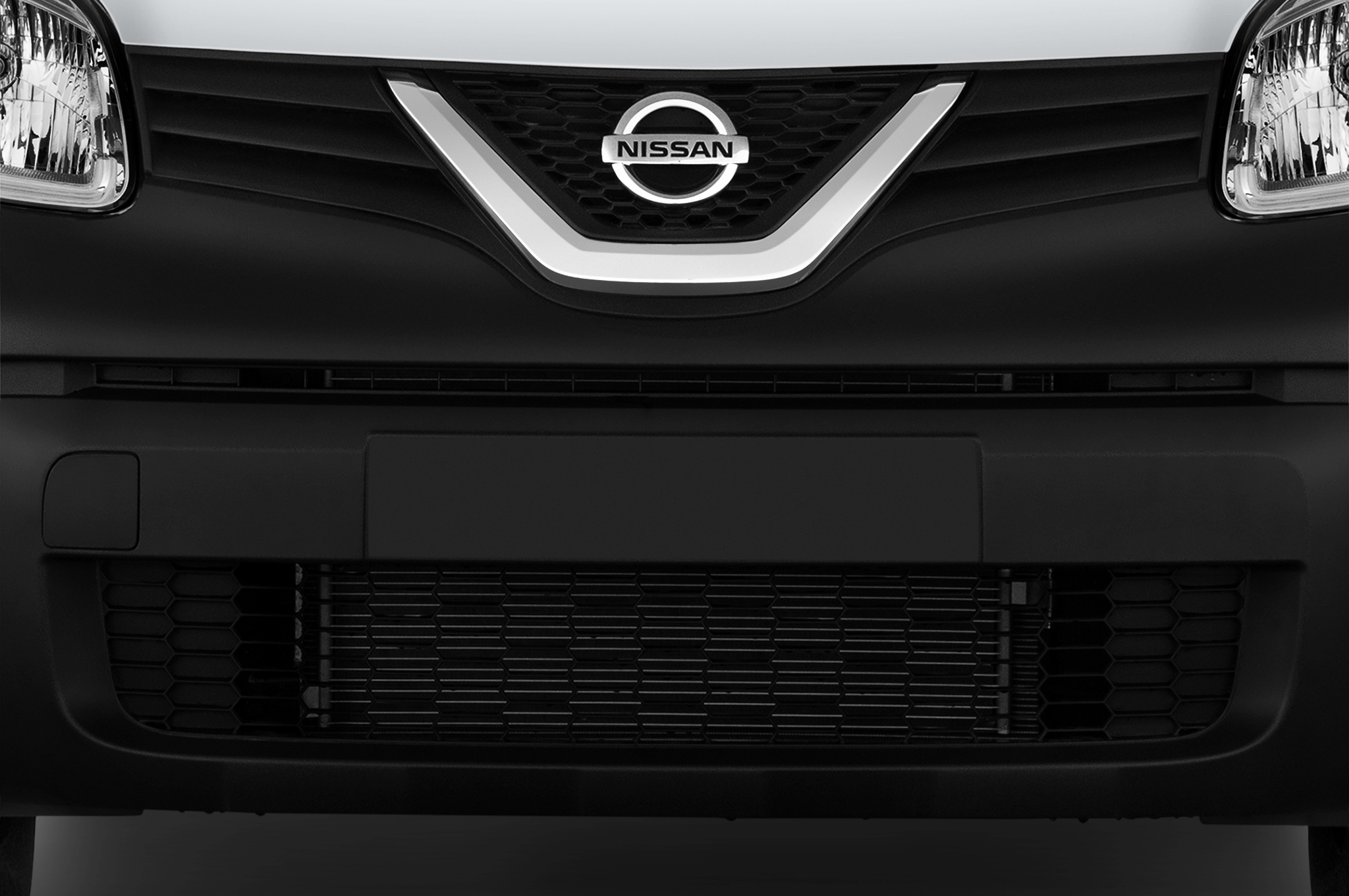 Nissan NV250 (Baujahr 2020) Pro 5 Türen Kühlergrill und Scheinwerfer