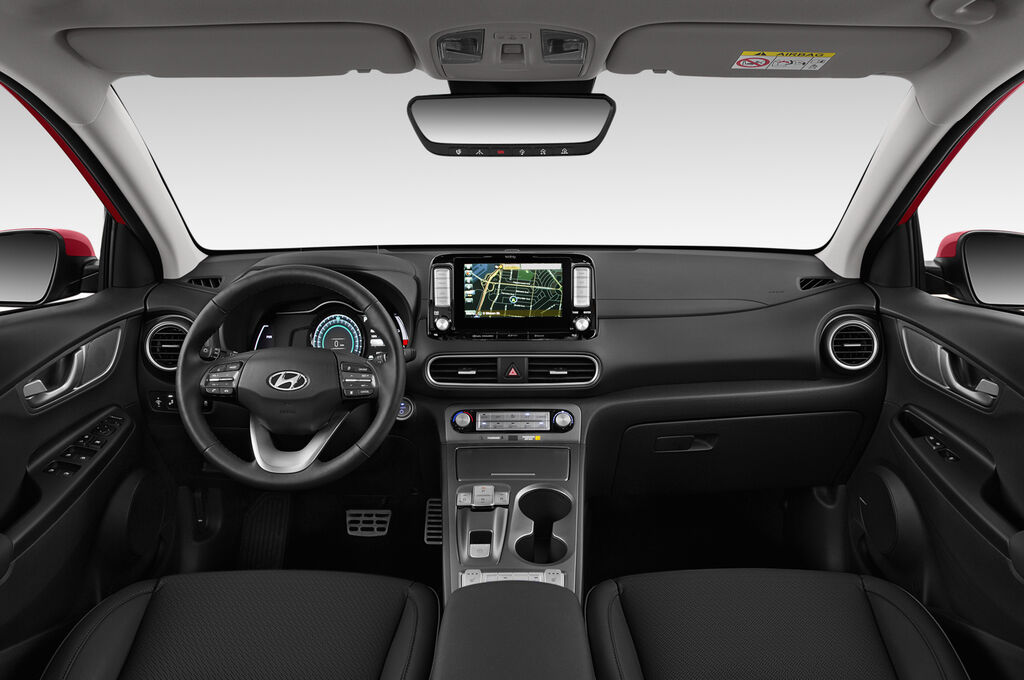 Hyundai Kona EV (Baujahr 2019) Style 5 Türen Cockpit und Innenraum