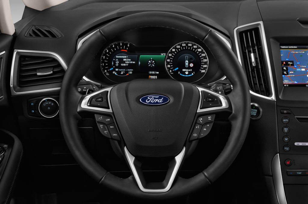 Ford S-Max (Baujahr 2016) Titanium 5 Türen Lenkrad