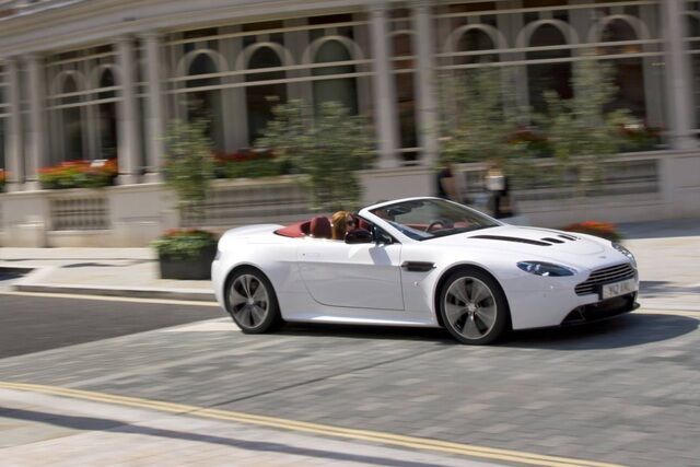 Aston Martin Vantage Roadster - Zwölf Zylinder für den Edel-Briten