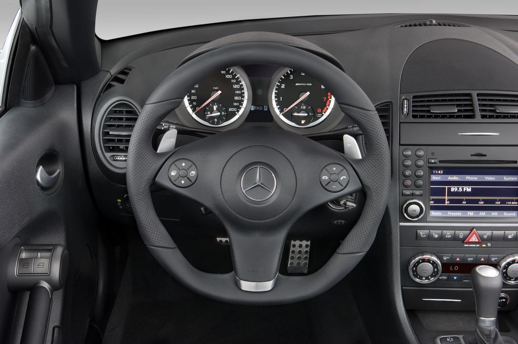 Mercedes SLK (Baujahr 2010) AMG 2 Türen Lenkrad