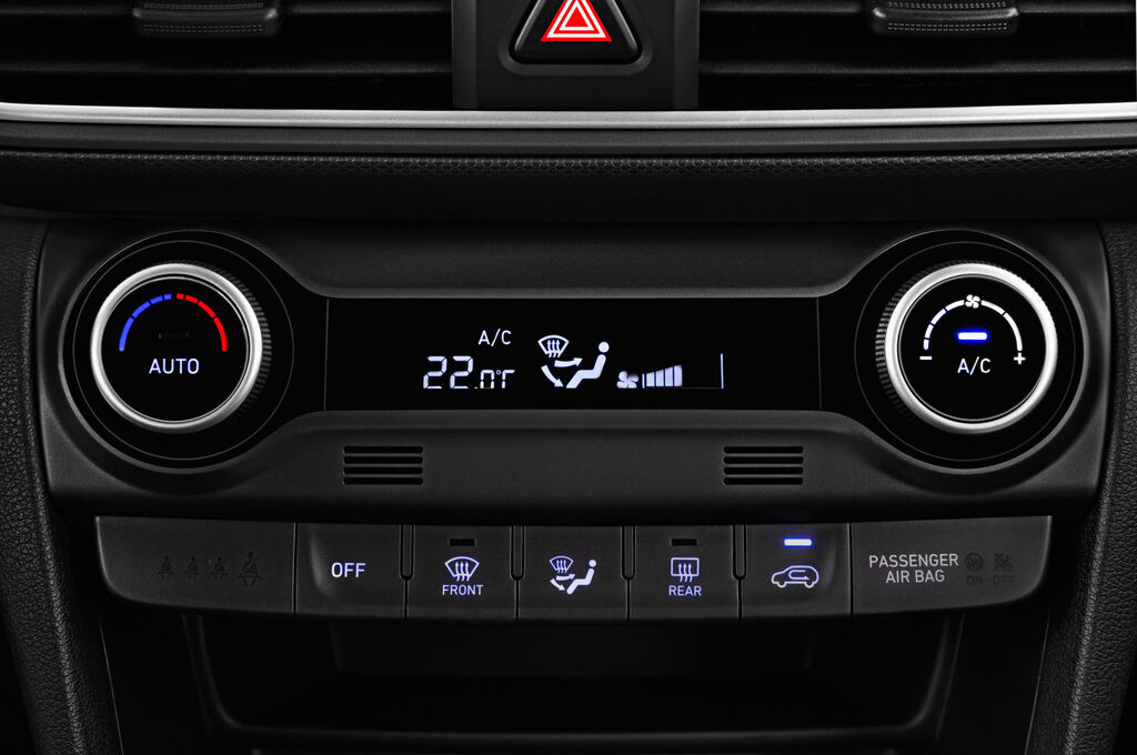 Hyundai Kona (Baujahr 2018) Premium 5 Türen Temperatur und Klimaanlage