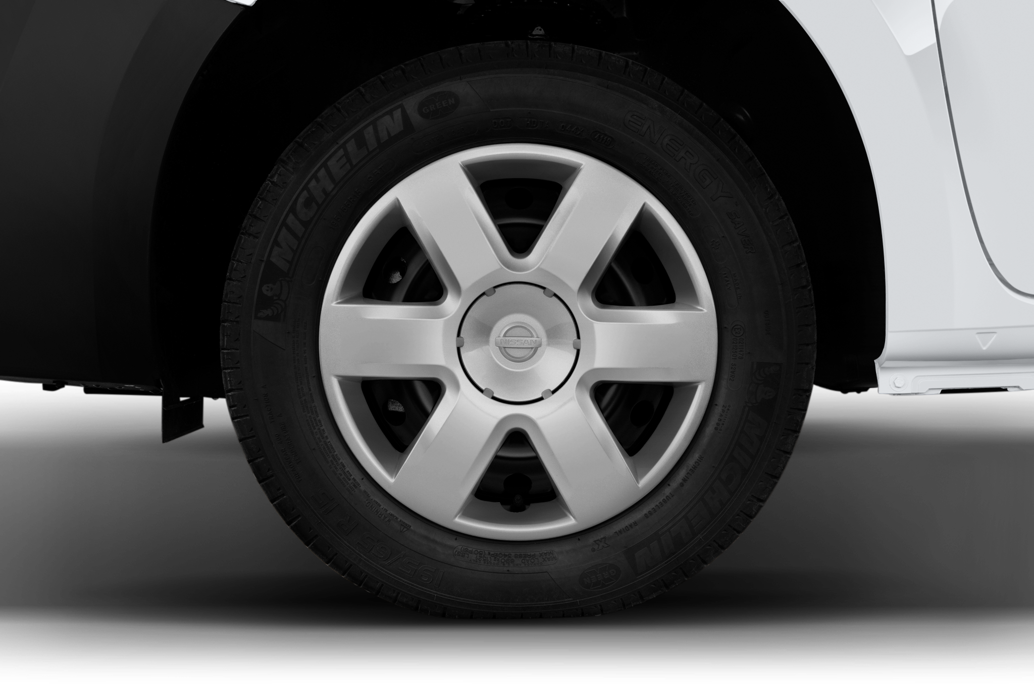 Nissan NV250 (Baujahr 2020) Pro 5 Türen Reifen und Felge