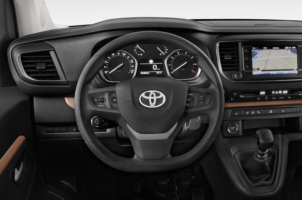 Toyota Proace Verso (Baujahr 2018) Family 5 Türen Lenkrad