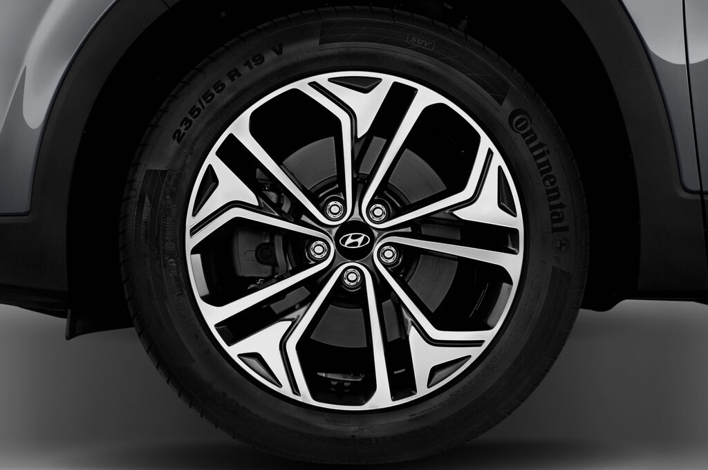 Hyundai Santa FE (Baujahr 2019) Shine 5 Türen Reifen und Felge
