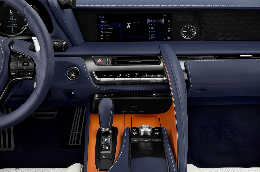 Lexus LC 500 (Baujahr 2018) Performance Paket 2 Türen Mittelkonsole