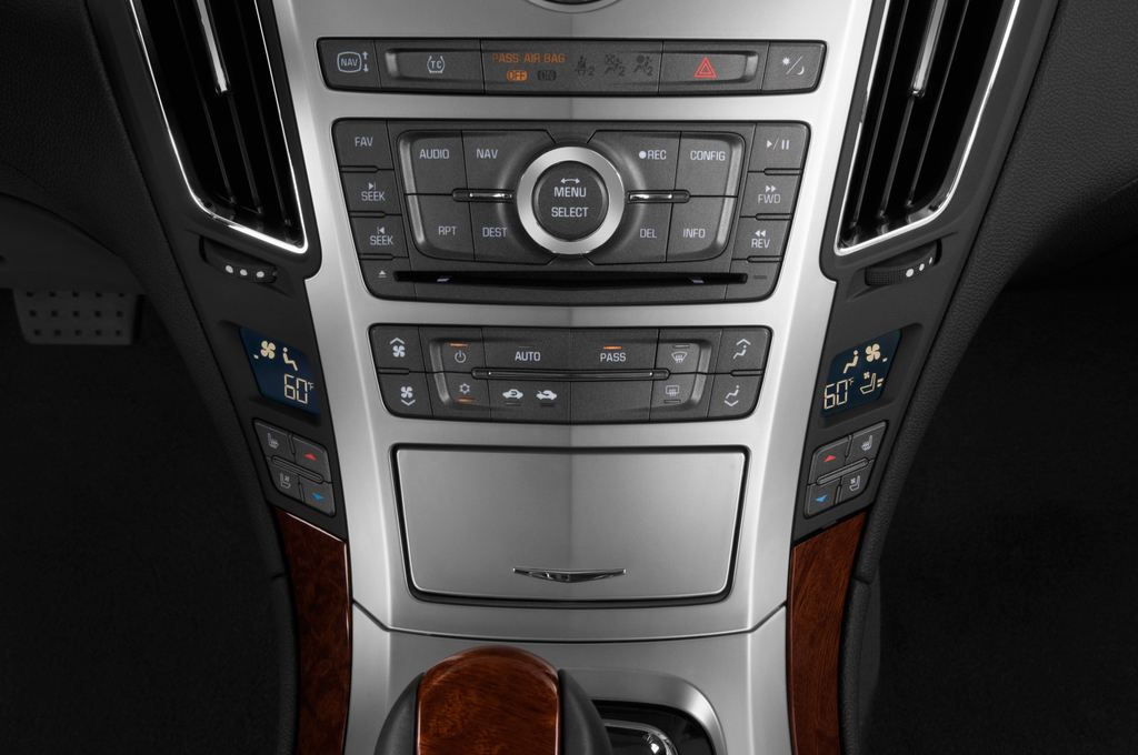 Cadillac CTS (Baujahr 2011) Sport Luxury 5 Türen Temperatur und Klimaanlage