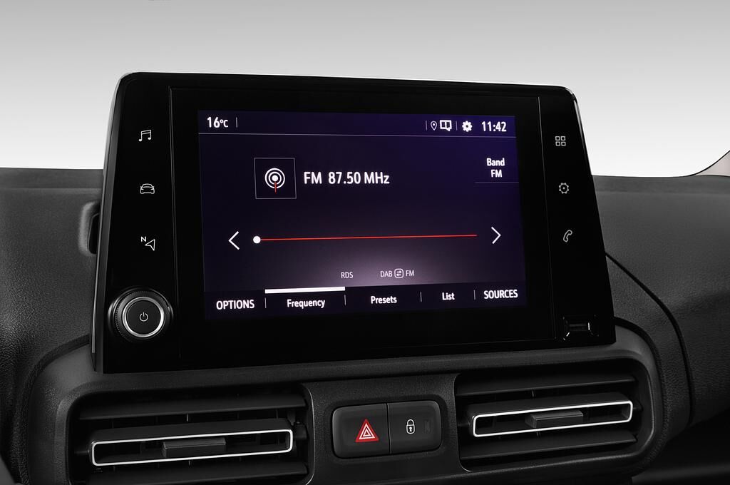 Opel Combo (Baujahr 2019) Edition 4 Türen Radio und Infotainmentsystem
