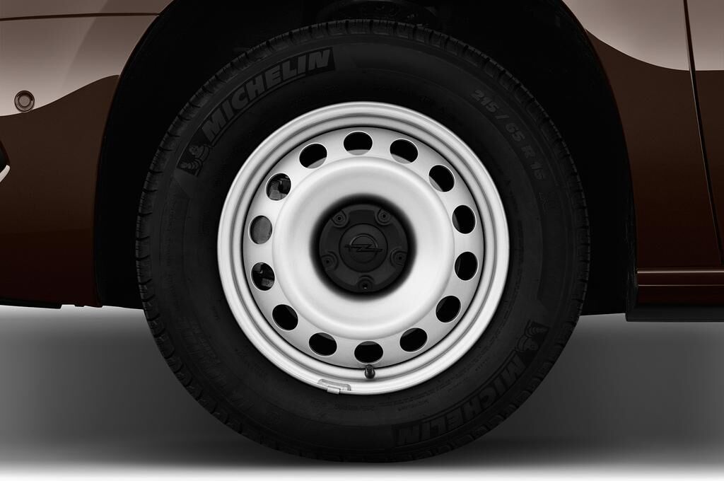 Opel Combo (Baujahr 2019) Edition 4 Türen Reifen und Felge