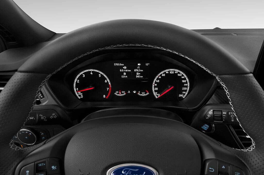 Ford Focus (Baujahr 2019) ST 5 Türen Tacho und Fahrerinstrumente