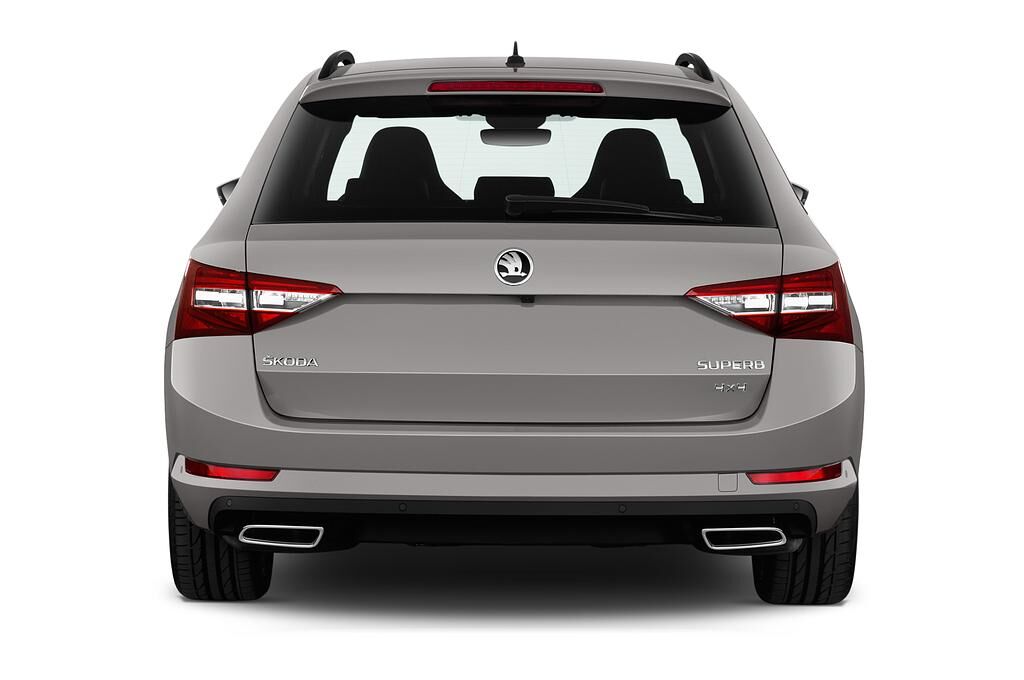 Skoda Superb Combi (Baujahr 2019) Sportline 5 Türen Heckansicht