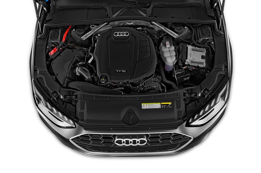 Audi A4 Avant (Baujahr 2020) S Line 5 Türen Motor