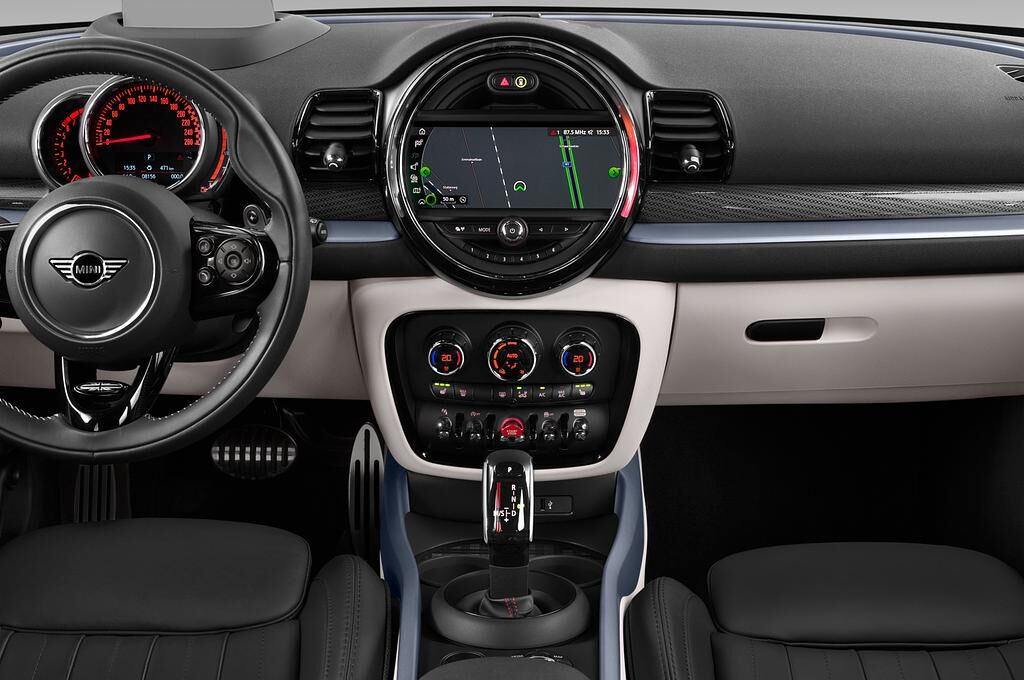 MINI Clubman (Baujahr 2020) Cooper JCW 5 Türen Mittelkonsole