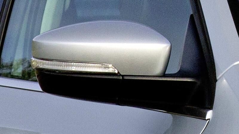 Assistenzsysteme wie die Blind Spot Detection plus Rear Traffic Alert sind mit an Bord.