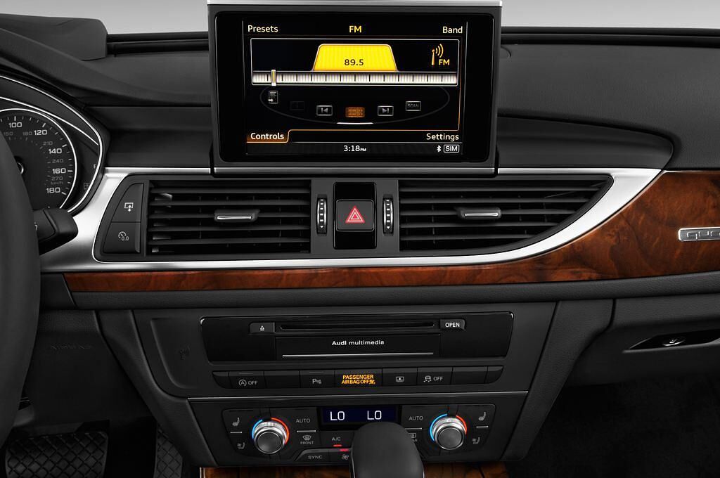 Audi A6 (Baujahr 2016) Competition 4 Türen Radio und Infotainmentsystem