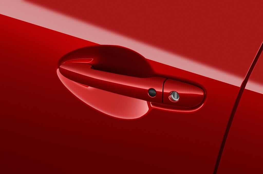 Mazda CX-3 (Baujahr 2019) Exclusive-Line 5 Türen Türgriff