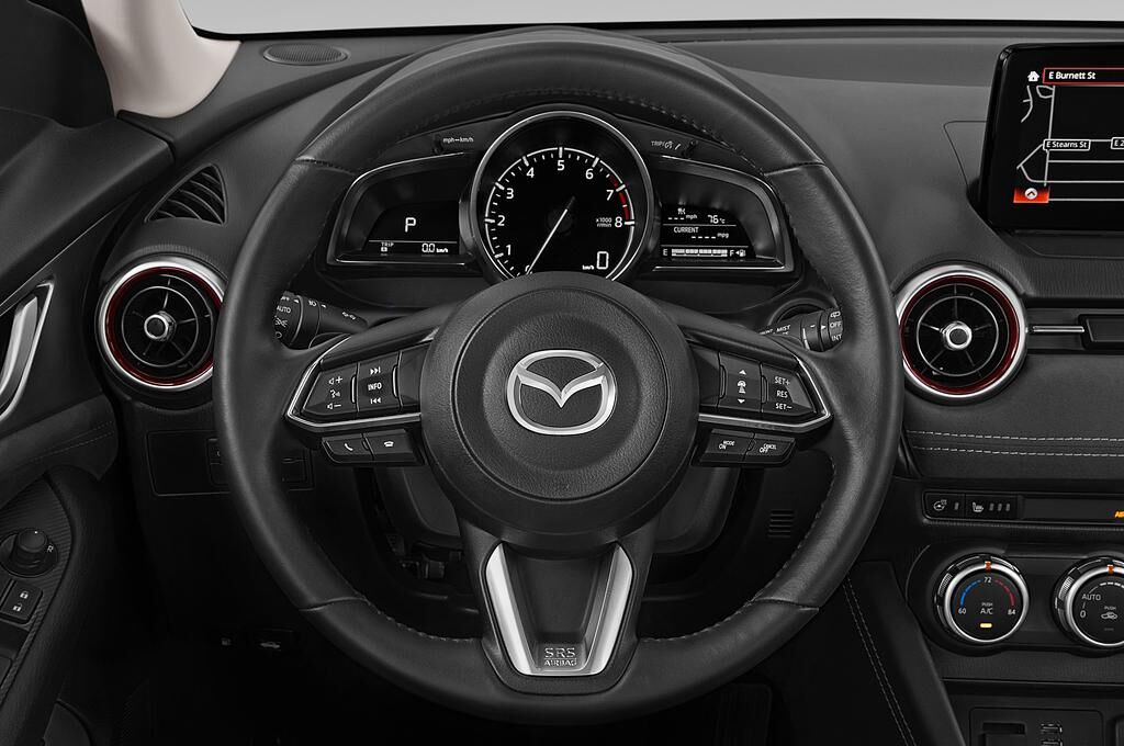 Mazda CX-3 (Baujahr 2019) Exclusive-Line 5 Türen Lenkrad