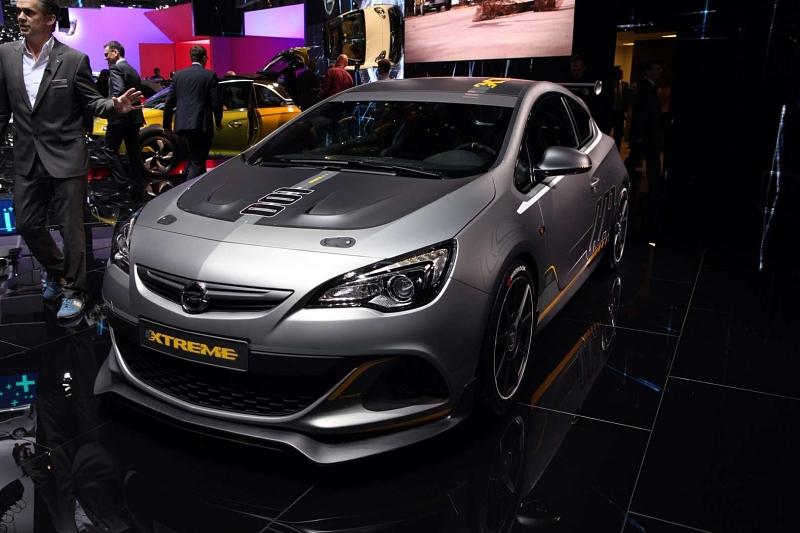 Opel Astra OPC Extreme