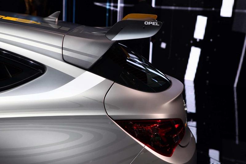 Opel Astra OPC Extreme