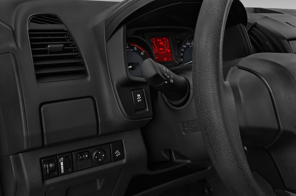 Isuzu D-Max (Baujahr 2019) Basic 2 Türen Lüftung