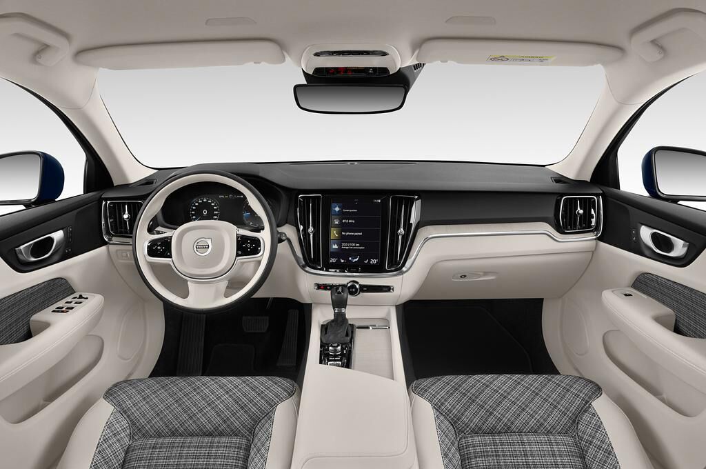 Volvo V60 Crosscountry (Baujahr 2019) - 5 Türen Cockpit und Innenraum