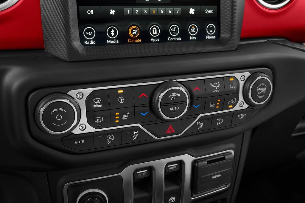 Jeep Wrangler (Baujahr 2019) Rubicon 5 Türen Temperatur und Klimaanlage