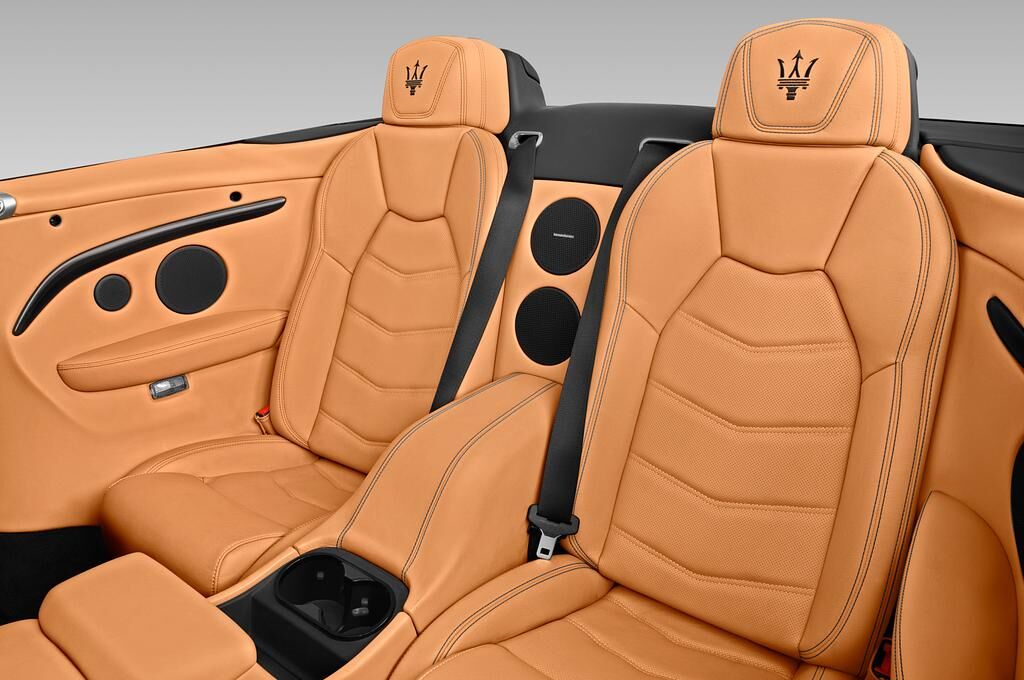 Maserati Gran Cabrio (Baujahr 2019) Sport 2 Türen Rücksitze