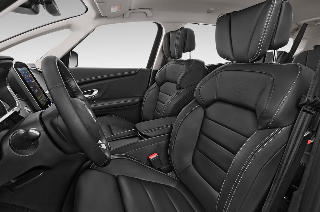 Renault Grand Scenic (Baujahr 2018) initiale paris 5 Türen Vordersitze