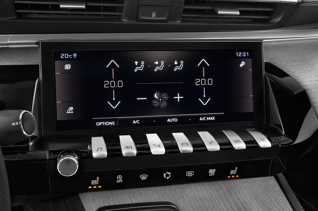 Peugeot 508 (Baujahr 2019) GT 5 Türen Temperatur und Klimaanlage