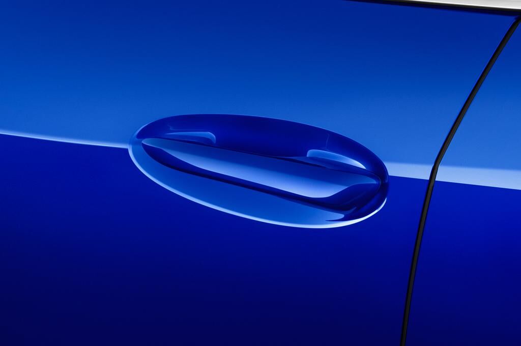 Lexus UX (Baujahr 2019) F Sport 5 Türen Türgriff