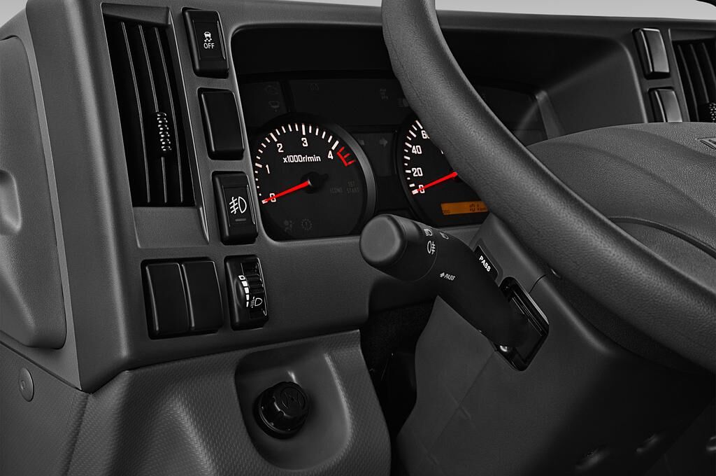 Isuzu N-Serie (Baujahr 2019) - 2 Türen Lüftung