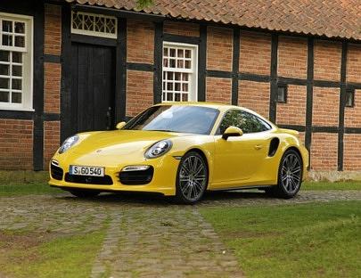 Egal, wo man mit dem Porsche 911 Turbo hinfährt, er wird bestaunt. 