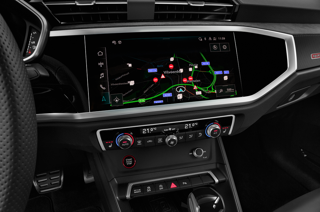 Audi RS Q3 Sportback (Baujahr 2022) - 5 Türen Mittelkonsole