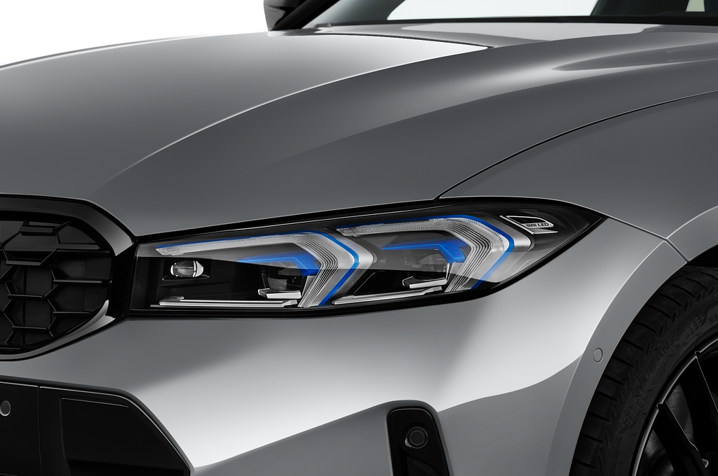 BMW 3 Series (Baujahr 2023) M340d 5 Türen Scheinwerfer