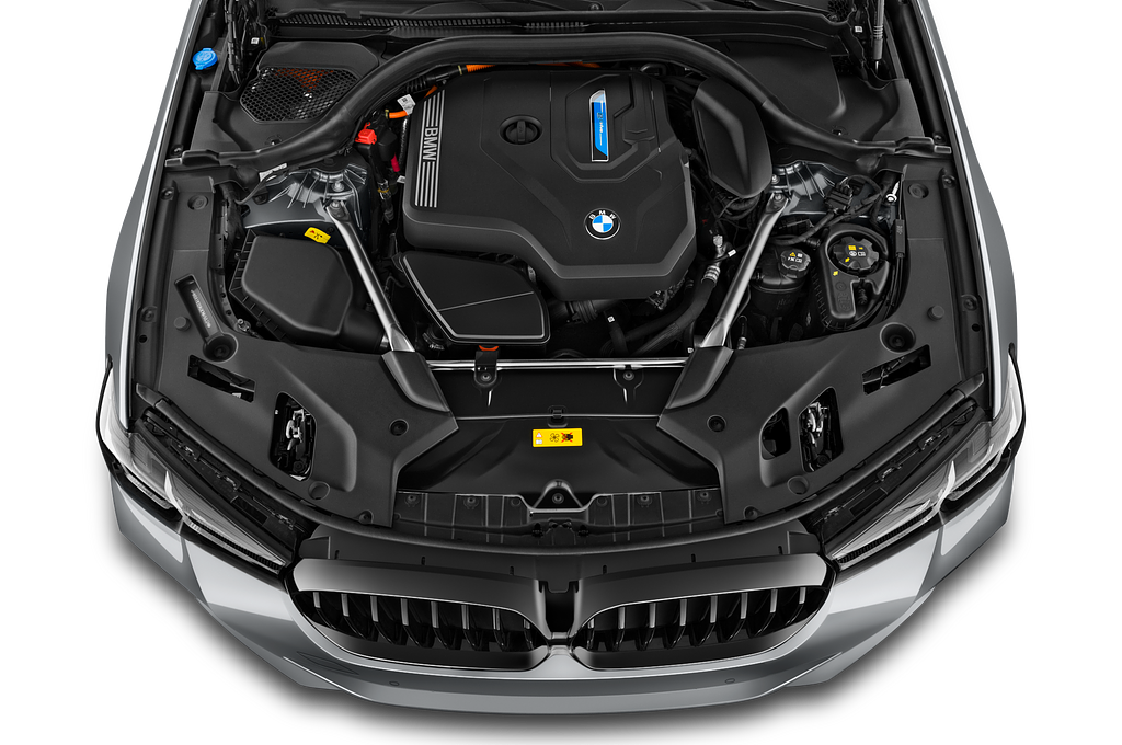 BMW 5 Series Touring Plug-in Hybride (Baujahr 2023) M-Sport 5 Türen Motor