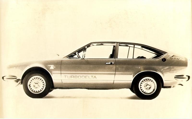 Das Triebwerk der Alfa Romeo Alfetta GTV 2.0 Turbodelta war einen KKK-Turbolader. Das Ergebnis: 150 PS bei 0,95 bar Ladedruck .