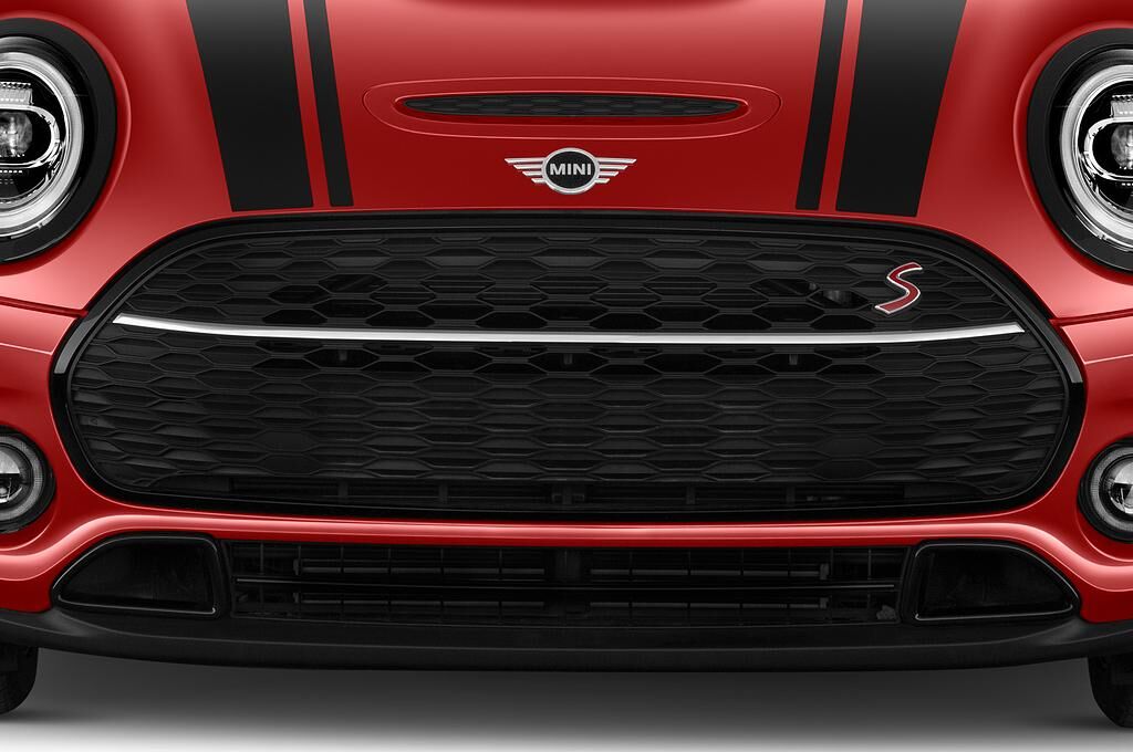 MINI Clubman (Baujahr 2020) S 5 Türen Kühlergrill und Scheinwerfer