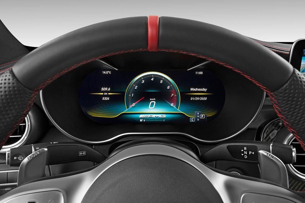 Mercedes C Class (Baujahr 2020) 43 AMG 2 Türen Tacho und Fahrerinstrumente