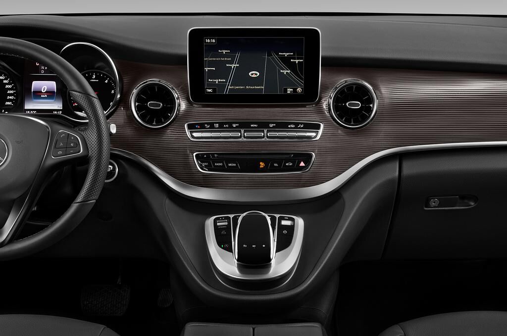 Mercedes V Class (Baujahr 2020) Edition 5 Türen Mittelkonsole