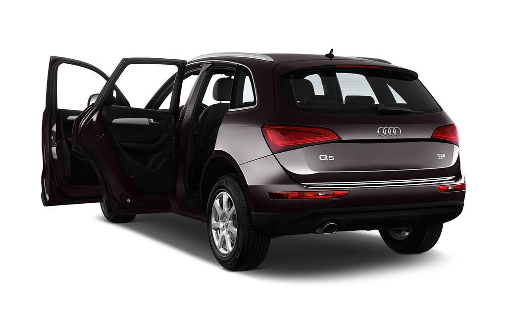 Audi Q5 (Baujahr 2016) - 5 Türen Tür geöffnet