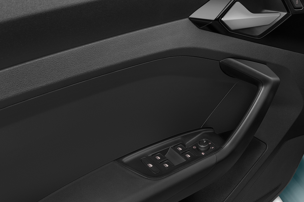 Audi A1 Sportback (Baujahr 2023) Base 5 Türen Bedienungselemente Tür
