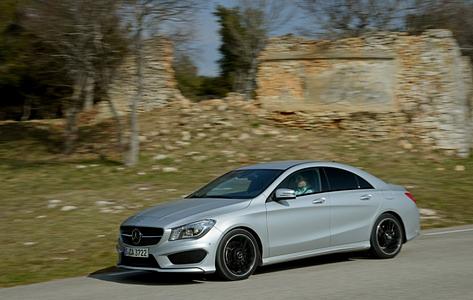 Mercedes CLA 250 4matic - Knapp bemessen