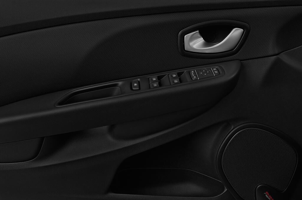 Renault Clio RS (Baujahr 2018) R.S. 18 5 Türen Bedienungselemente Tür