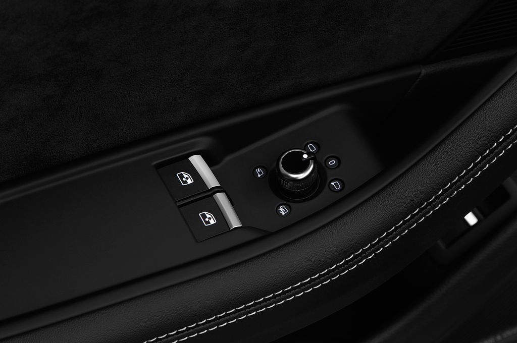 Audi A5 Coupe (Baujahr 2021) S Line 2 Türen Bedienungselemente Tür